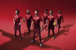 SKT教练压力巨大！，德约科维奇遭遇二十持续失利比赛高潮迭起